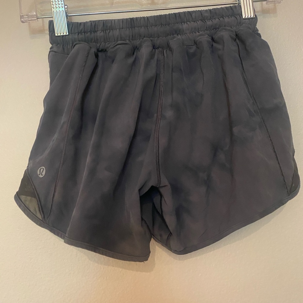 lululemon athletica Hotty Hot Women's Black and Gray Shorts
